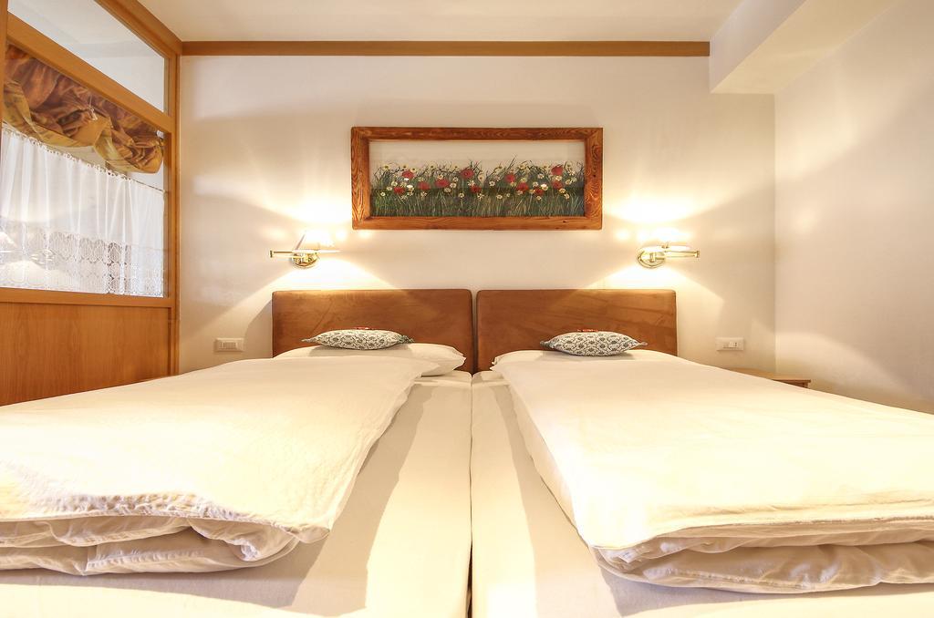 Apartments Chalet Ciufdlton 콜포소 외부 사진